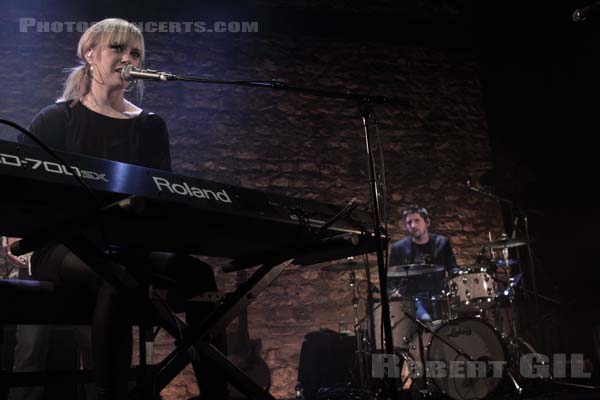 FREDRIKA STAHL - 2010-12-15 - PARIS - Cafe de la Danse - 